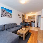 Cozy 1br In Belvedere - In Winter, Swim In Summer! By Flat Mаnаger Bansko